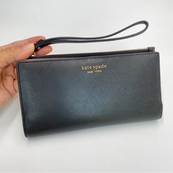 激安★PWRU7855 Kate spade Spencer Continental Wristlet NWT Kate Spade Spencer Continental Wristlet Black Saffiano